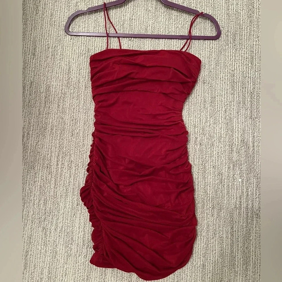 PRINCESS POLLY DARK RED SIZE 2 RUCHED DRESS - Picture 2 of 8
